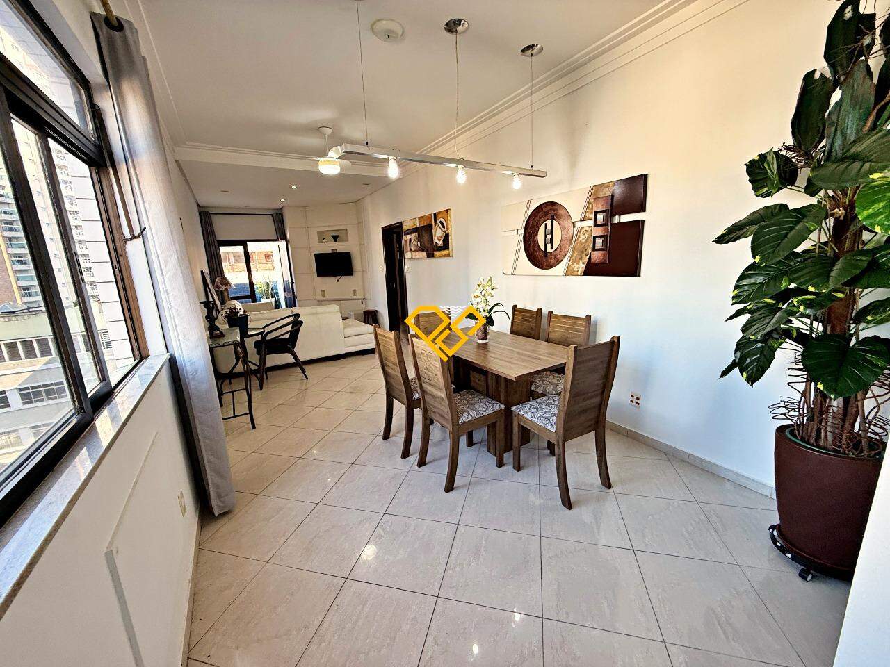 Apartamento à venda no Embaré: Sala