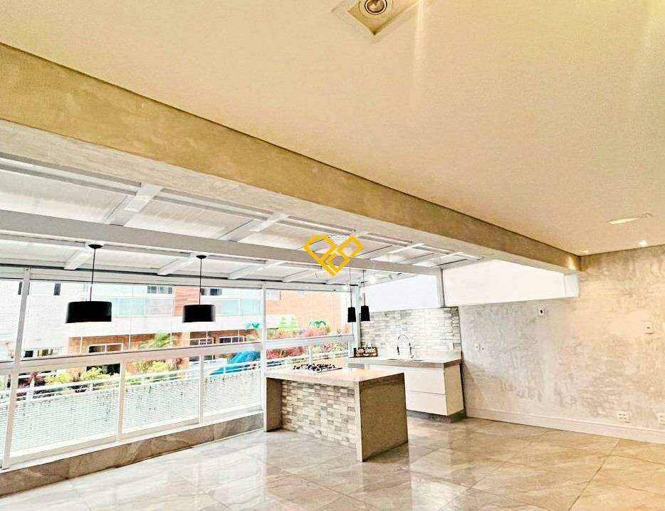 Garden à venda no Ponta da Praia: Sala, cozinha e varanda integrada