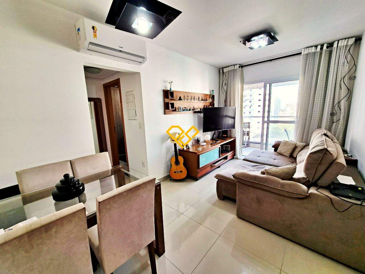 Apartamento à venda no Embaré: Sala