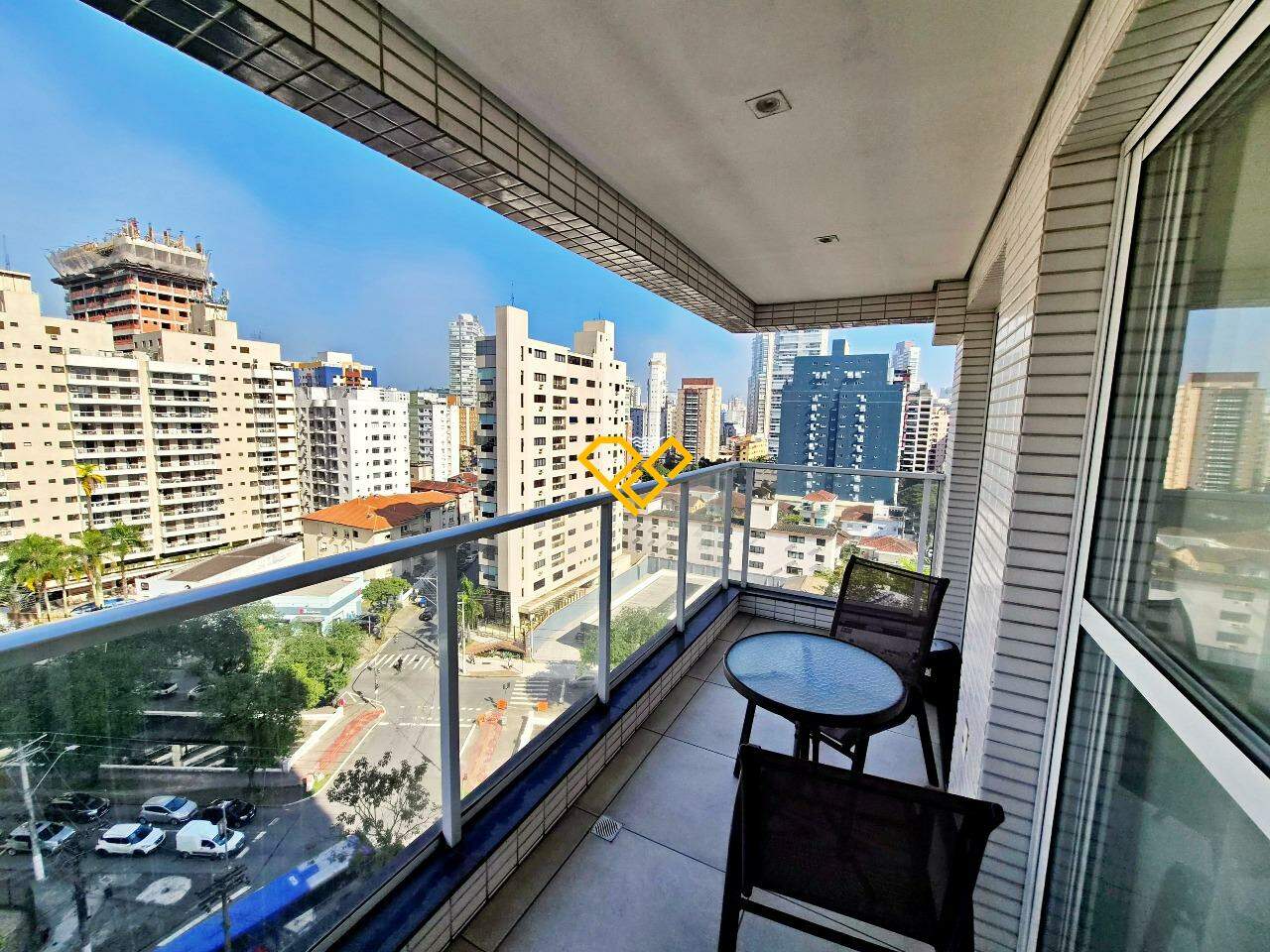 Apartamento à venda no Embaré: Varanda
