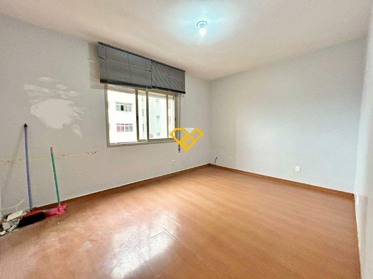 Apartamento à venda no Embaré: Dormitório 2