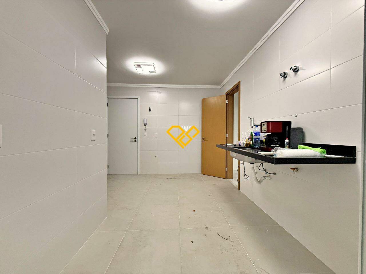 Apartamento à venda no Gonzaga: Cozinha