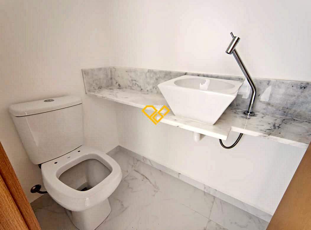 Apartamento à venda no Gonzaga: Lavabo
