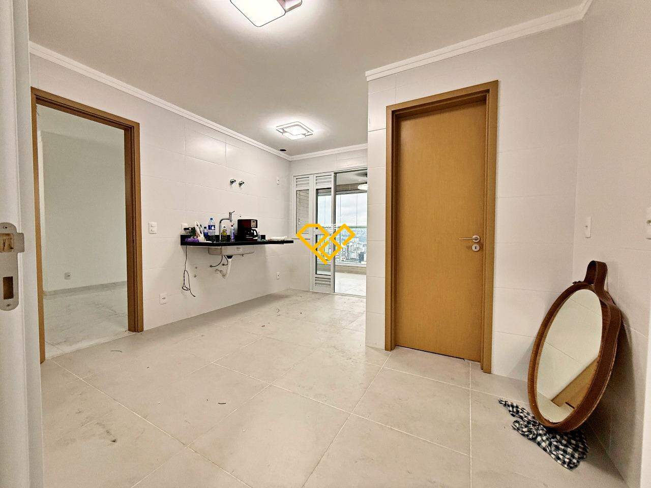 Apartamento à venda no Gonzaga: Cozinha