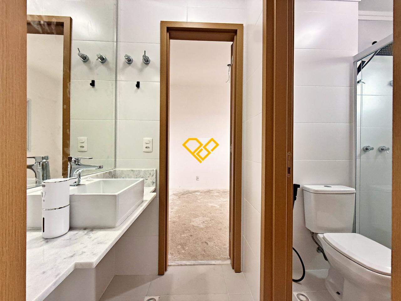 Apartamento à venda no Gonzaga: Wc suíte americana 2 e 3