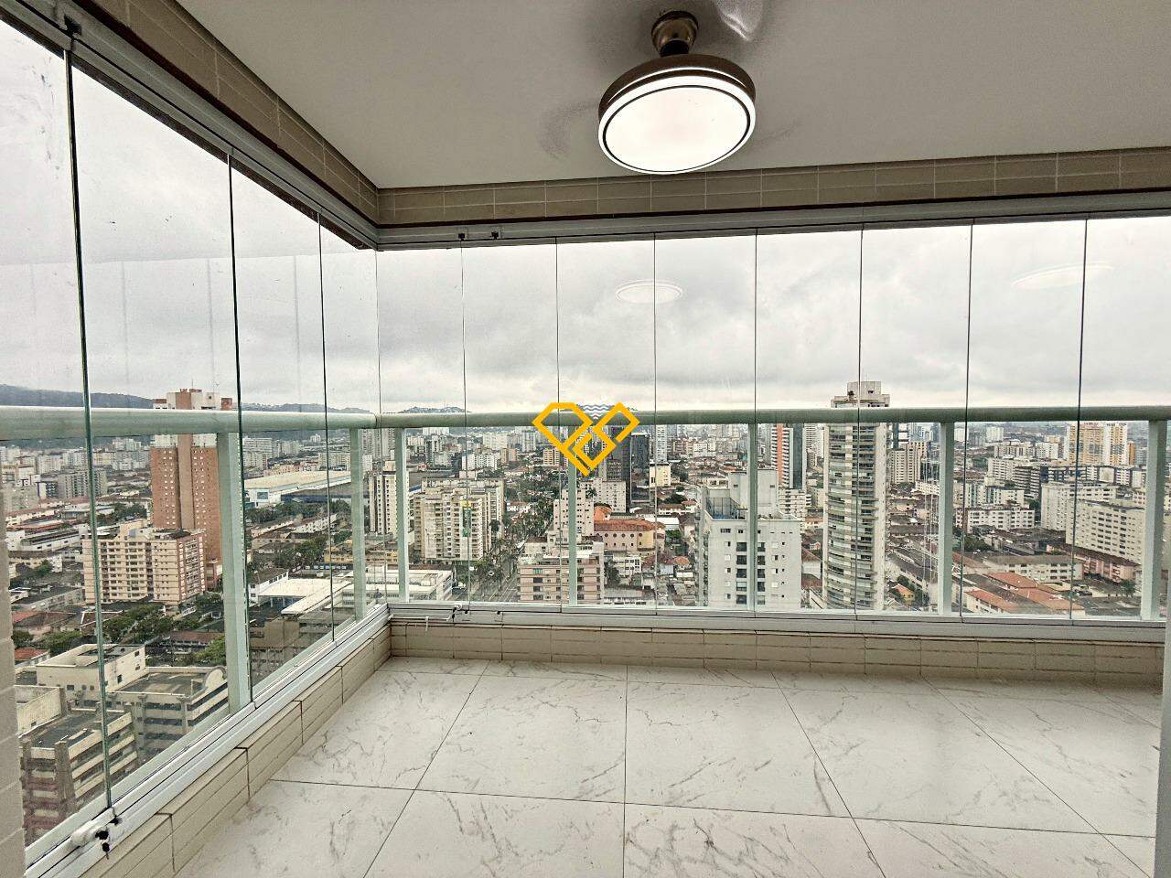 Apartamento à venda no Gonzaga: Varanda