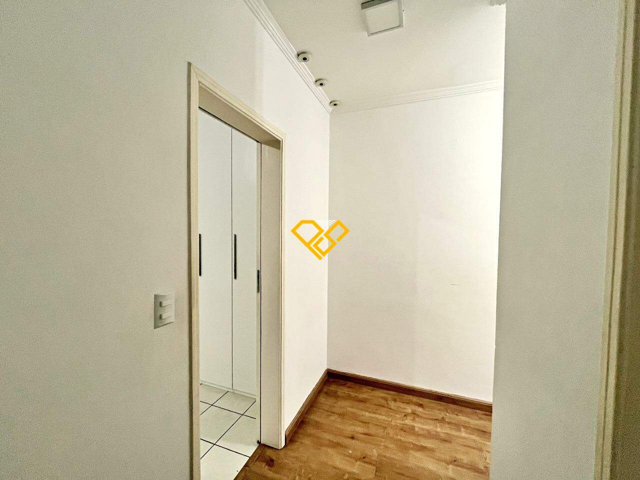 Apartamento à venda no Marapé: 
