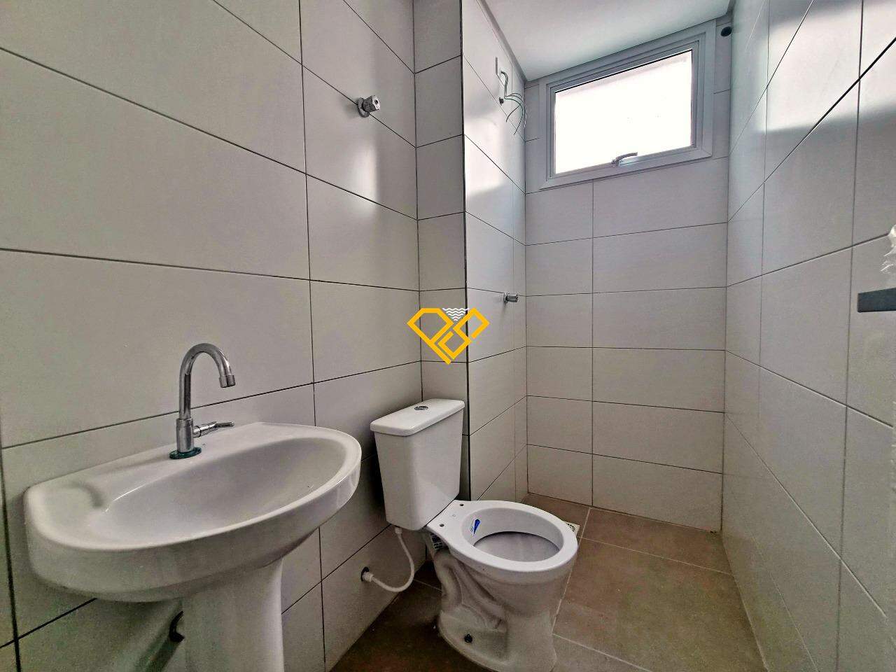 Apartamento à venda no Macuco: Wc social