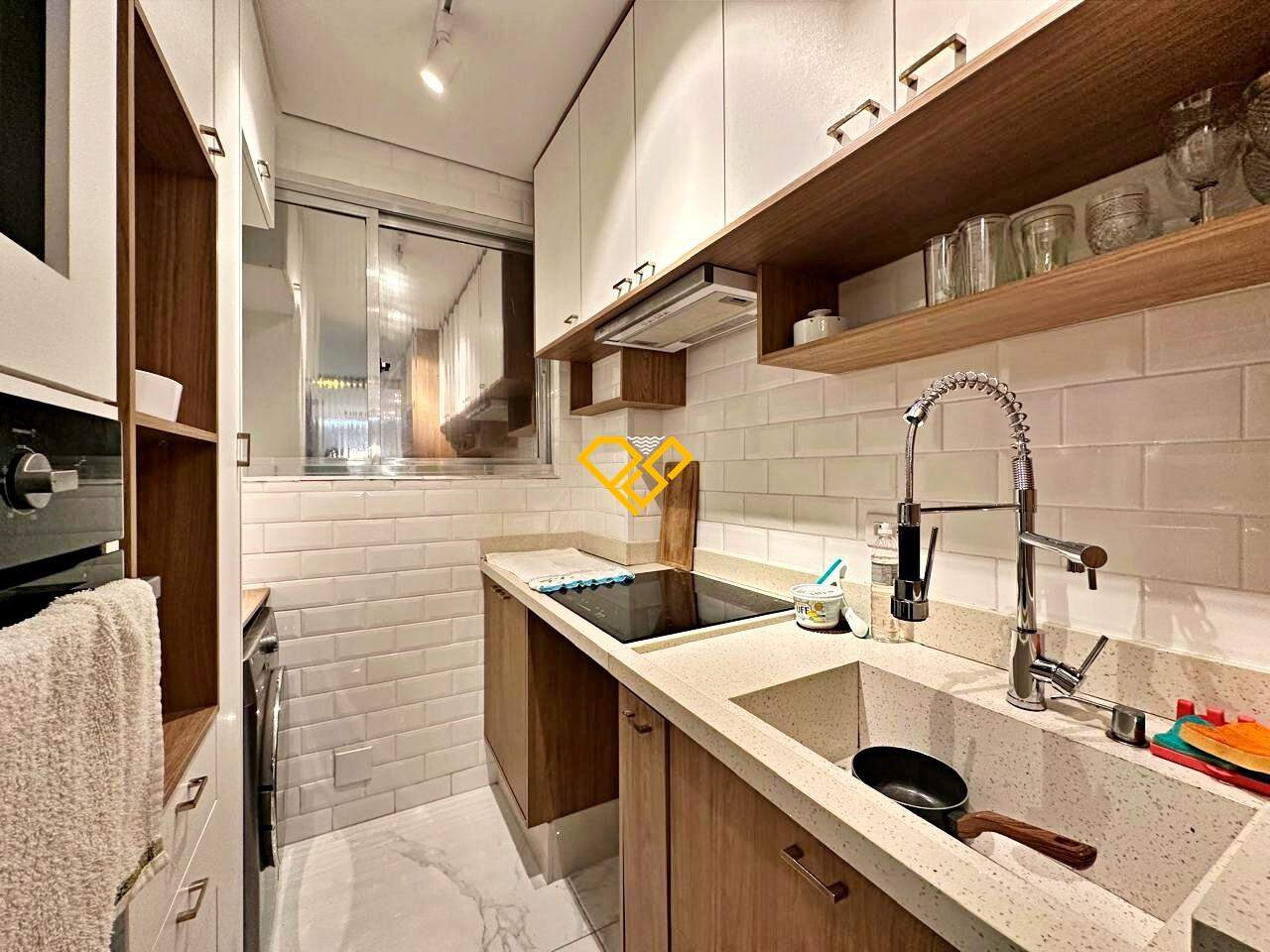Apartamento à venda no José Menino: Cozinha
