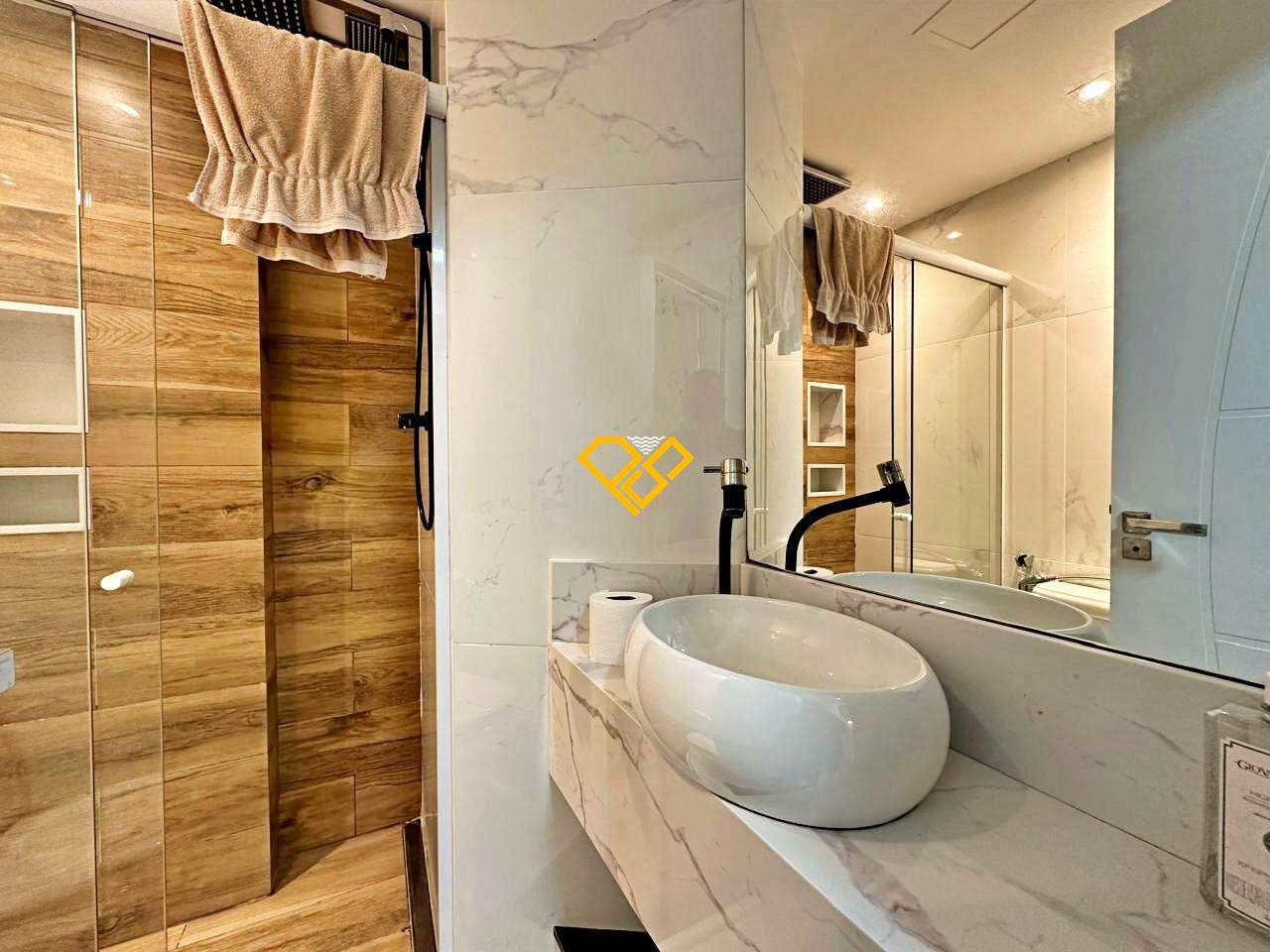 Apartamento à venda no José Menino: Wc social