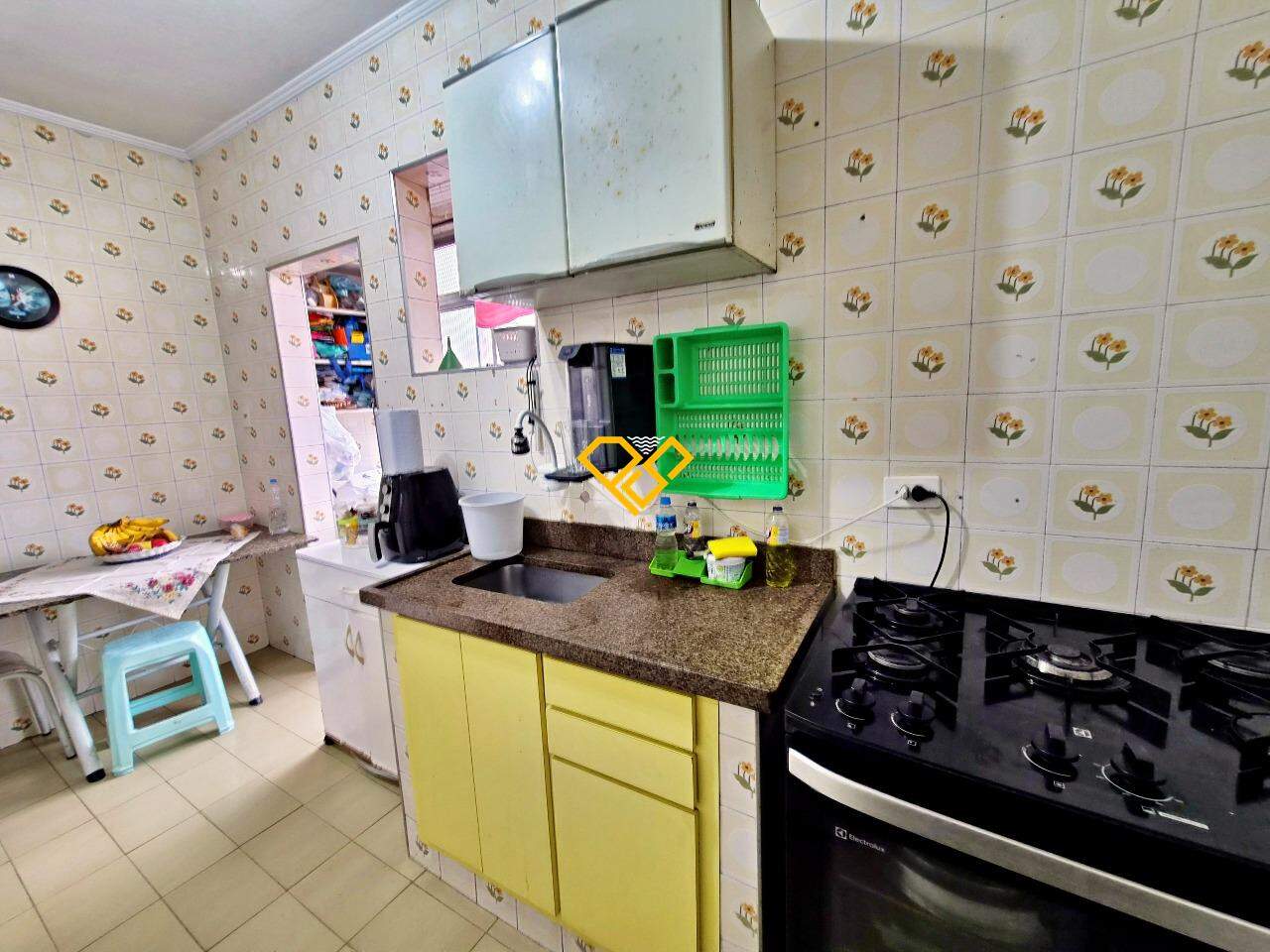 Apartamento à venda no Encruzilhada: Cozinha
