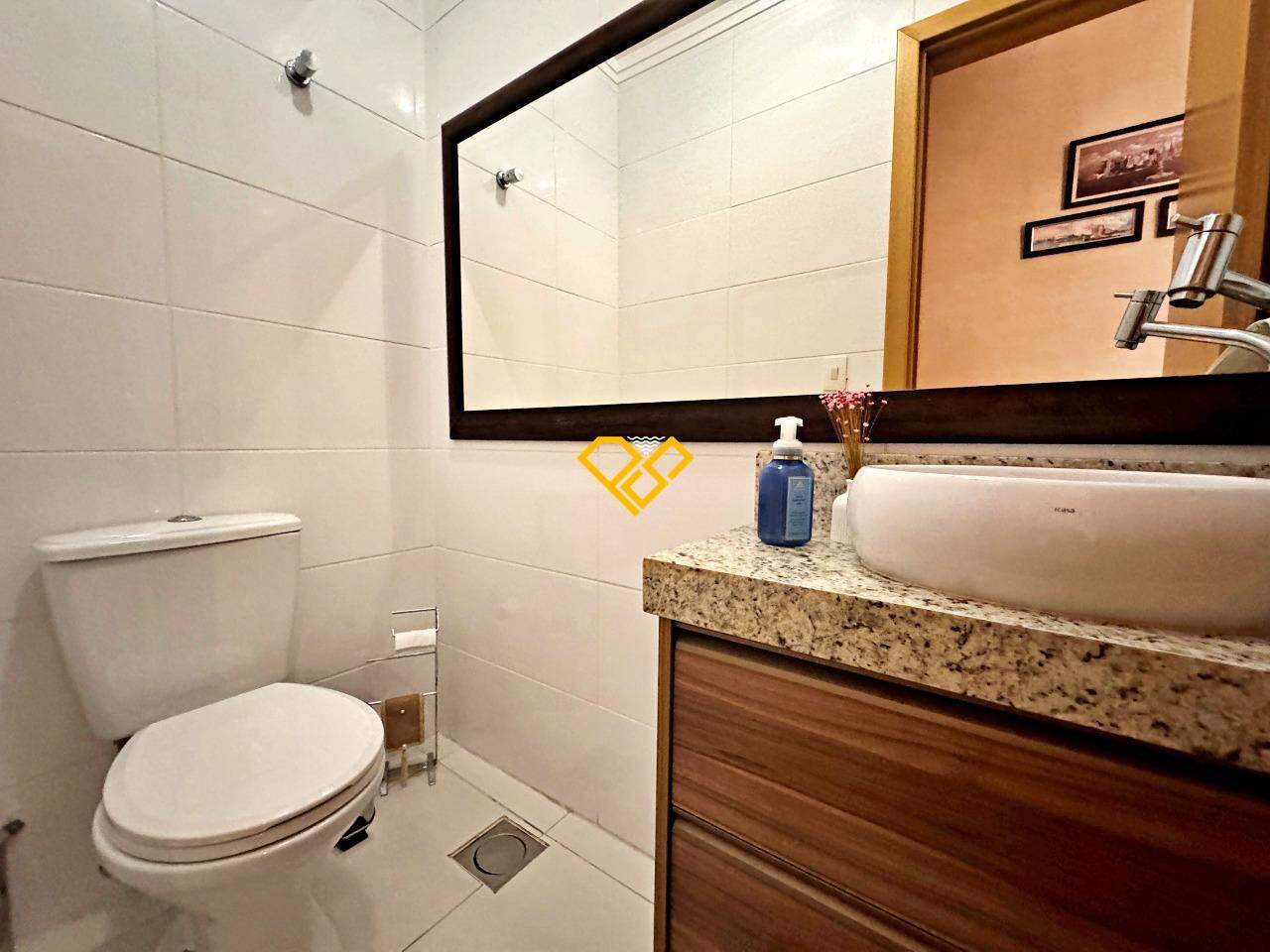 Apartamento à venda no Campo Grande: Lavabo