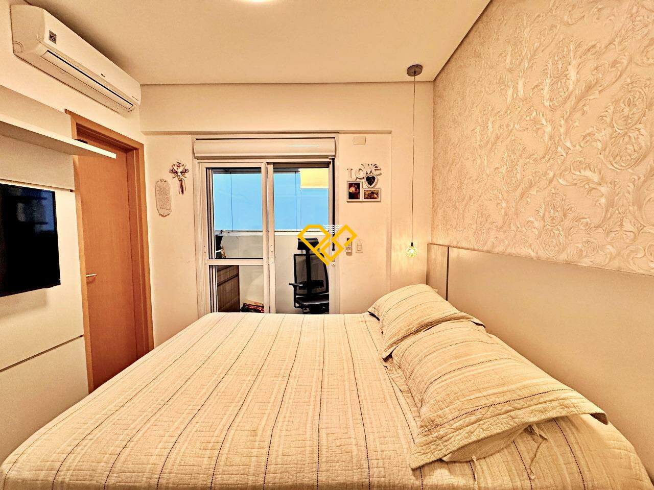 Apartamento à venda no Campo Grande: Dormitório 1 - suíte