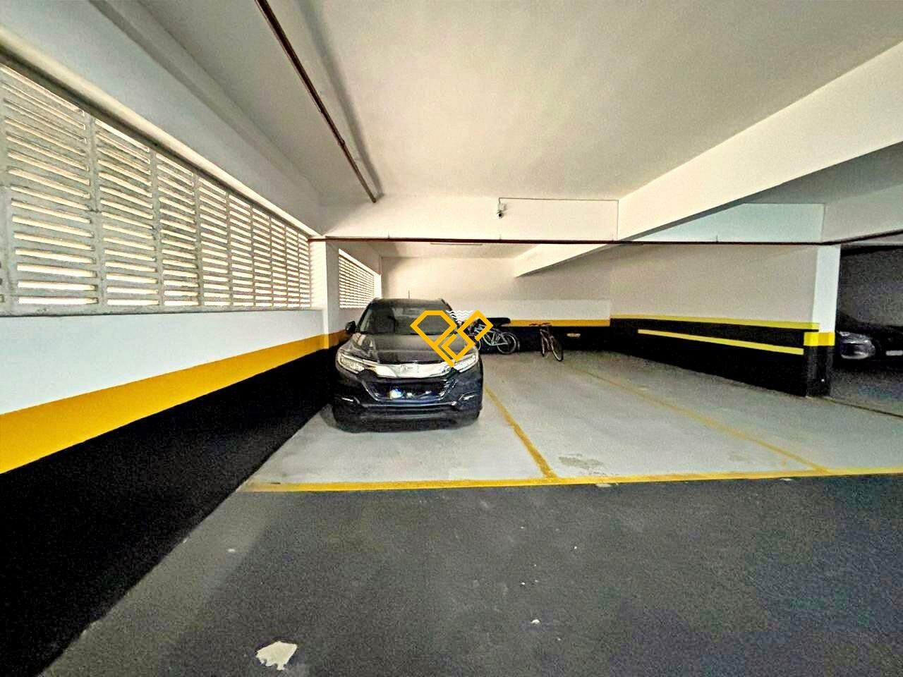 Apartamento Duplex à venda no Pompéia: Garagem