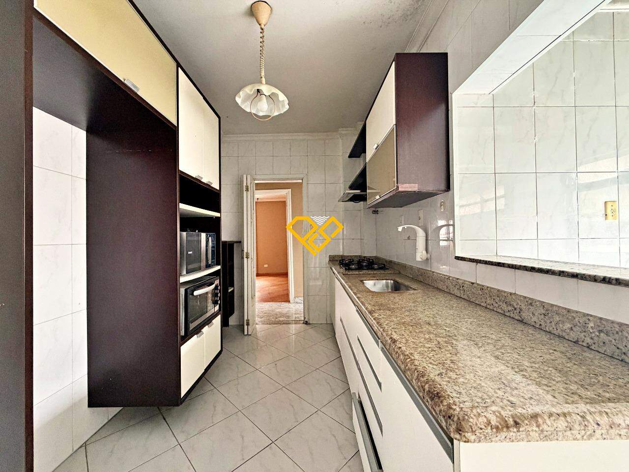 Apartamento à venda no Gonzaga: Cozinha