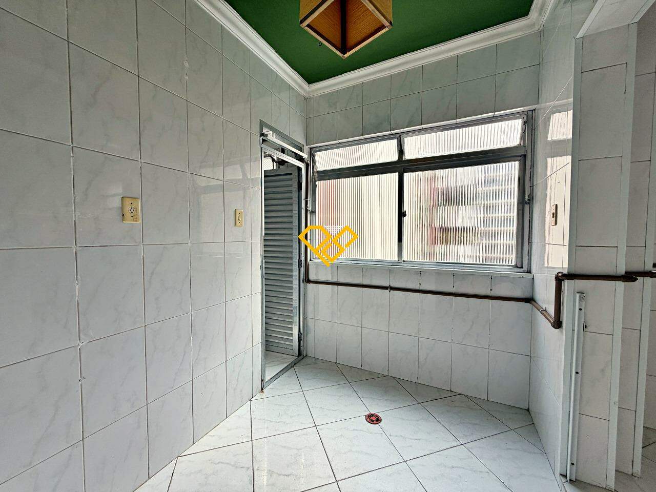 Apartamento à venda no Gonzaga: Área de serviço