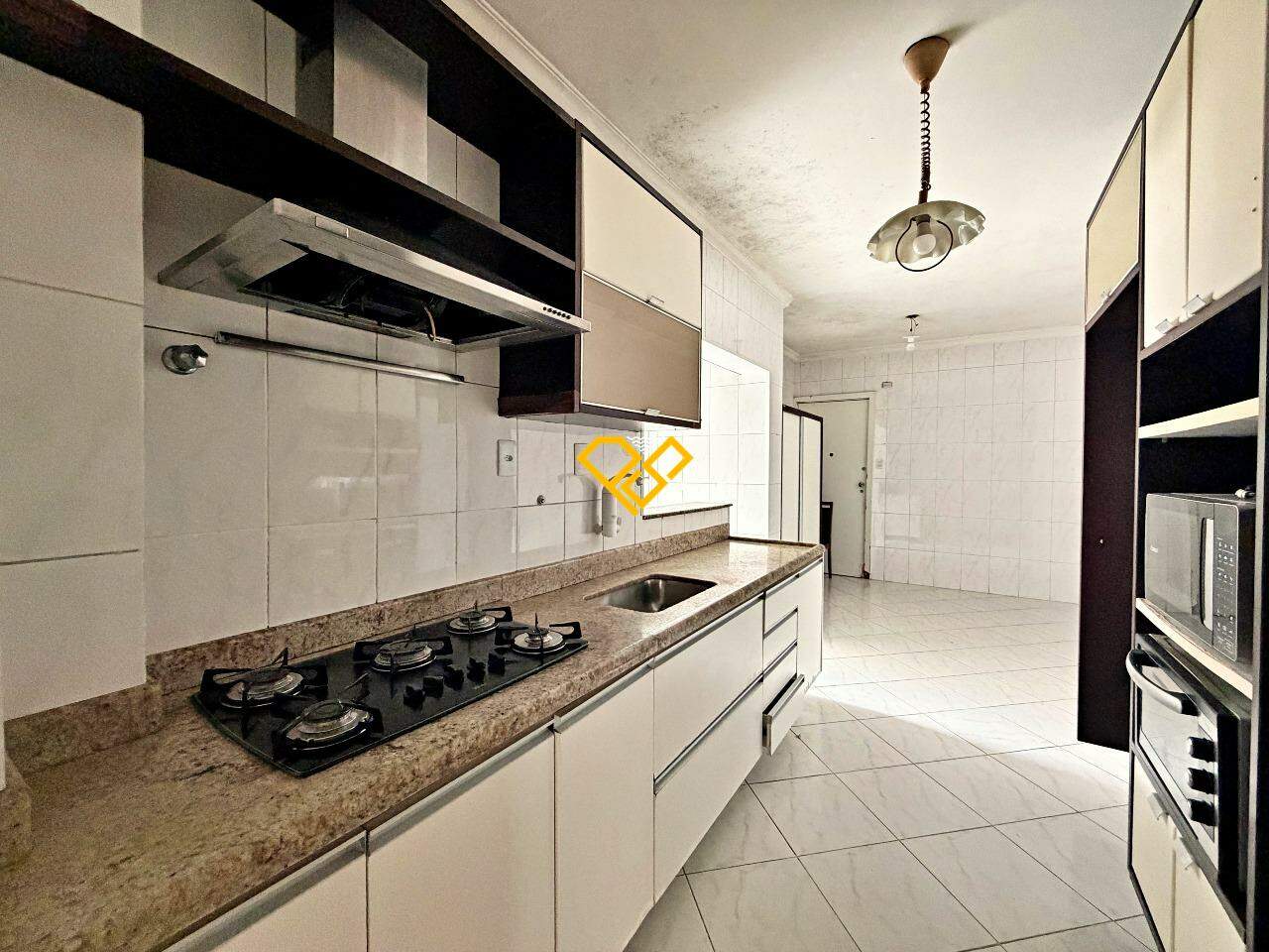 Apartamento à venda no Gonzaga: Cozinha
