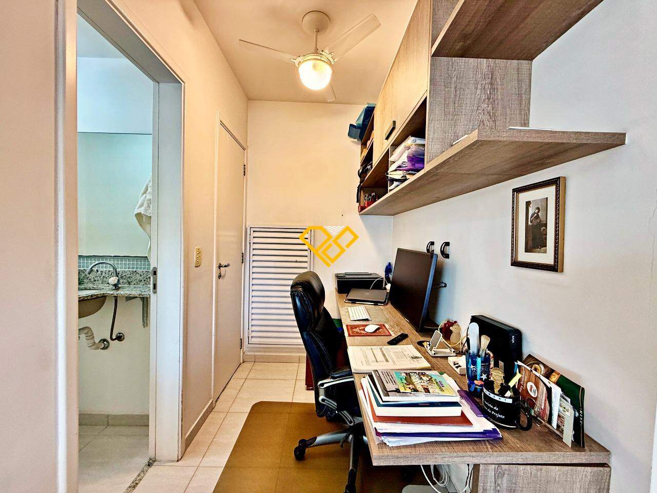 Apartamento à venda no Ponta da Praia: Escritório