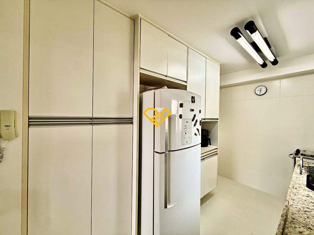 Apartamento à venda no Ponta da Praia: Cozinha