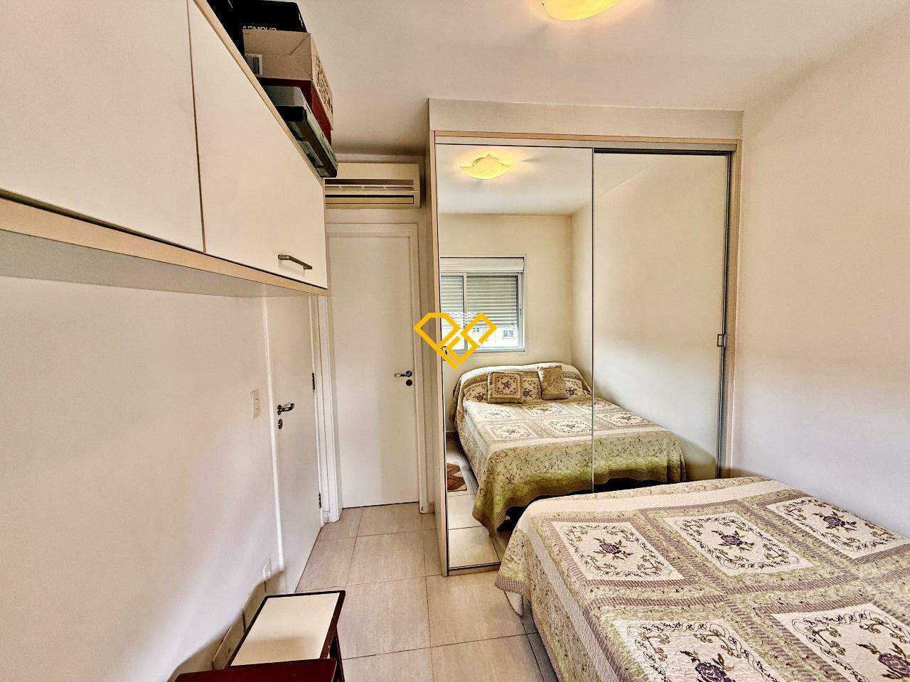 Apartamento à venda no Ponta da Praia: Suíte 2