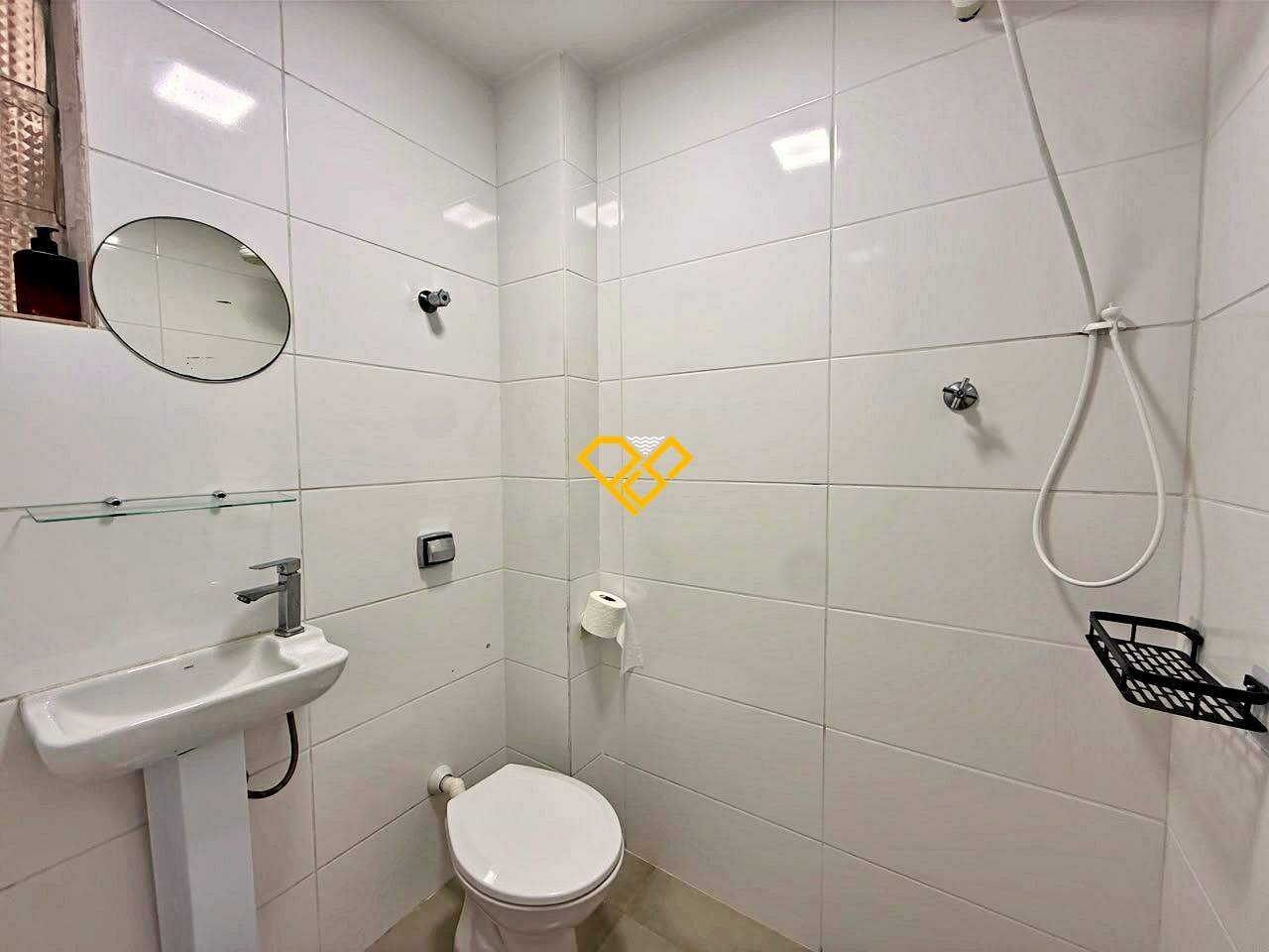Apartamento para aluguel no Ponta da Praia: Wc de serviço