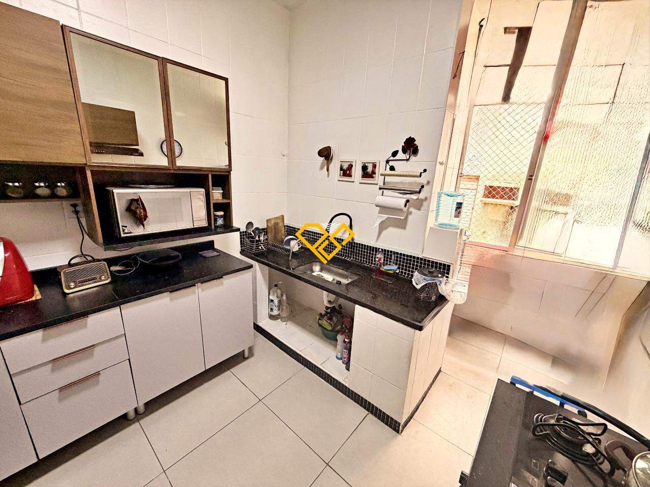 Apartamento à venda no Gonzaga: Cozinha