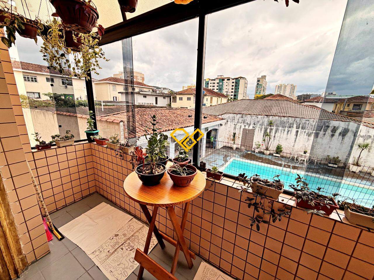Apartamento à venda no Gonzaga: Varanda