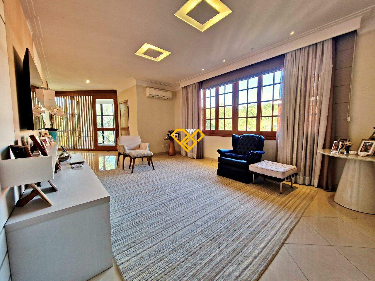 Casa à venda no Morro Nova Cintra: Sala de tv