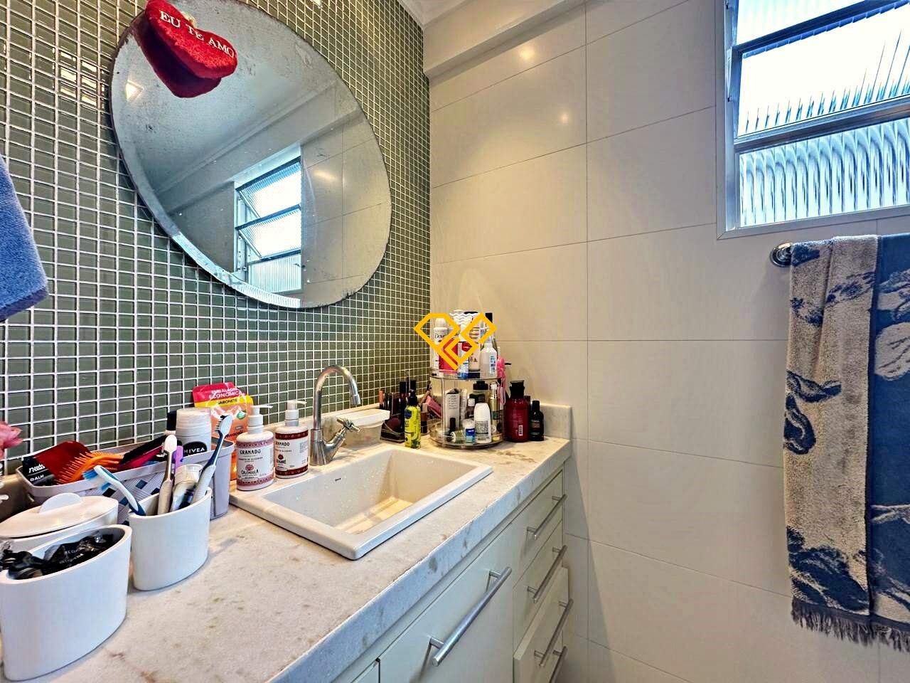 Apartamento à venda no Aparecida: Wc suíte