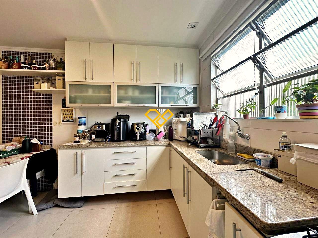 Apartamento à venda no Aparecida: Cozinha