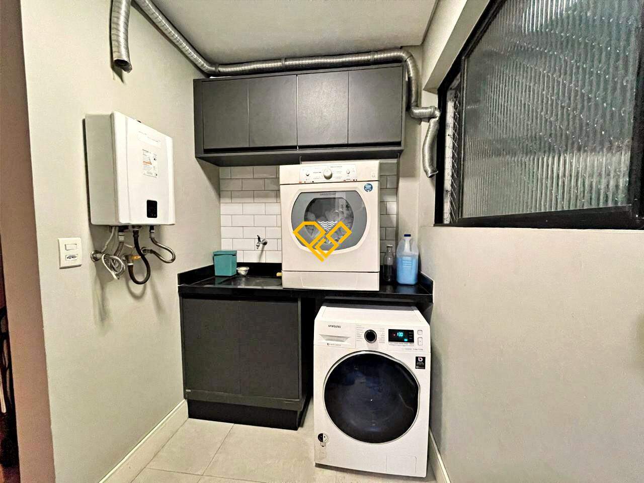 Apartamento à venda no Campo Grande: Área de serviço