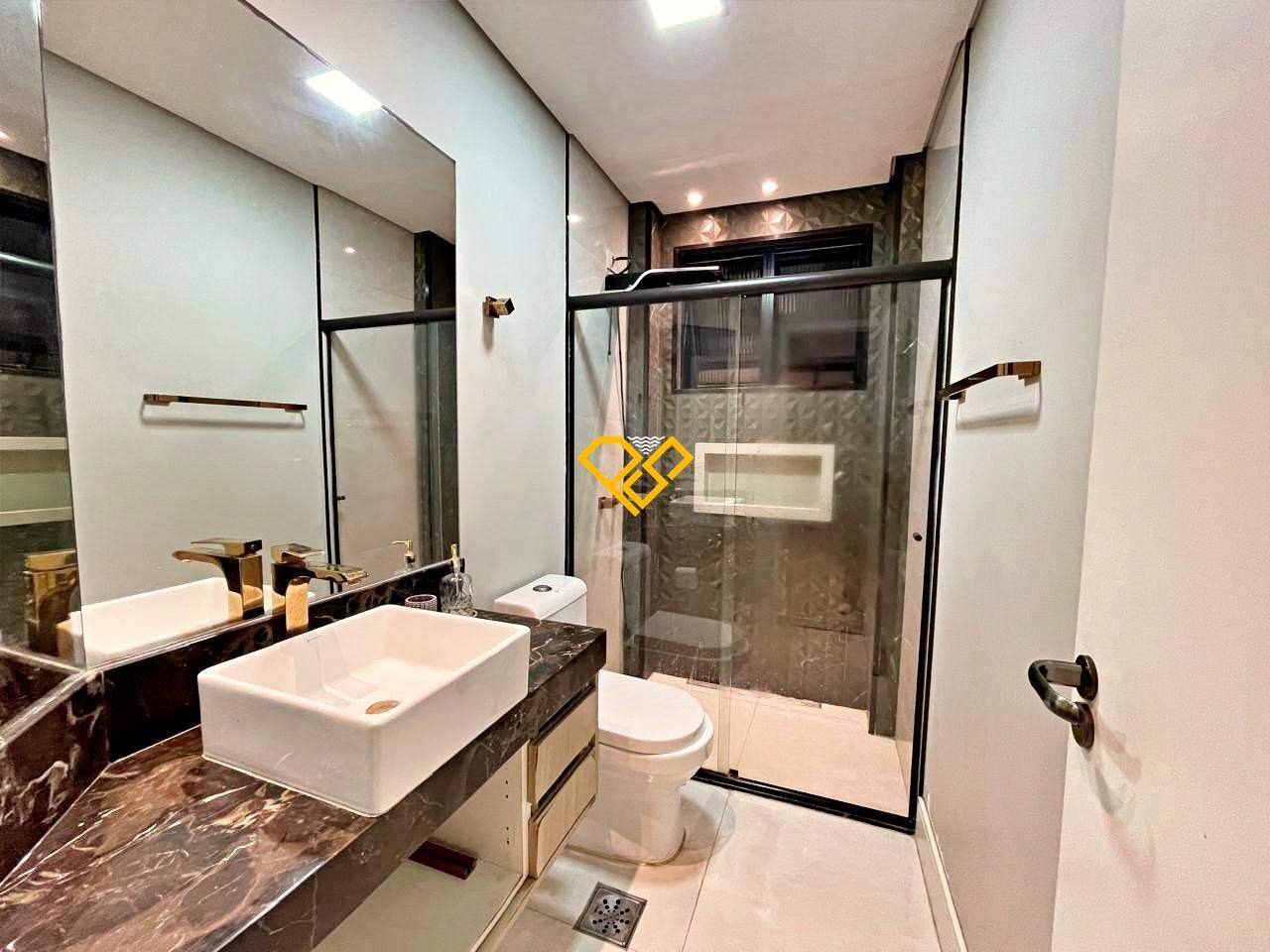Apartamento à venda no Campo Grande: Wc social