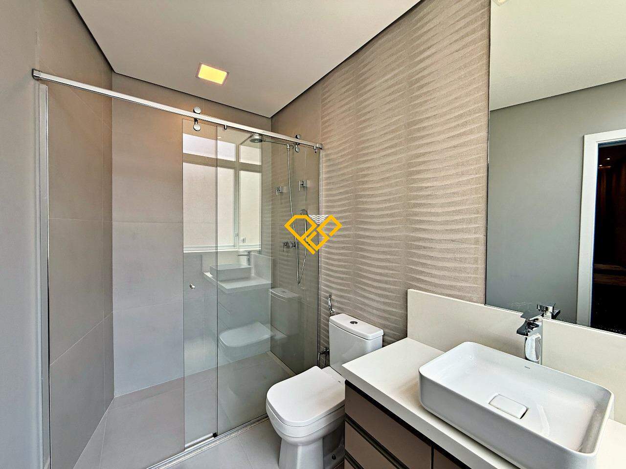 Apartamento à venda no Gonzaga: Wc suíte 2
