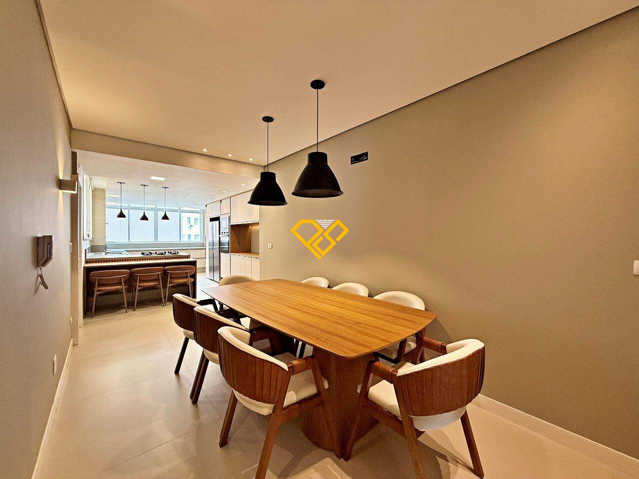 Apartamento à venda no Gonzaga: Copa / Jantar