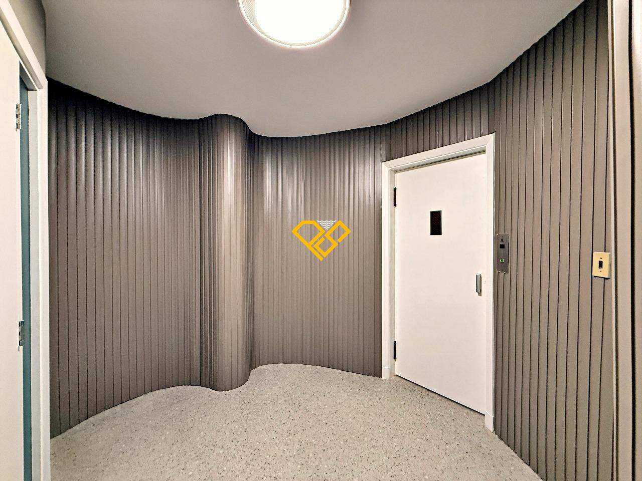 Apartamento à venda no Gonzaga: Hall de entrada privativo
