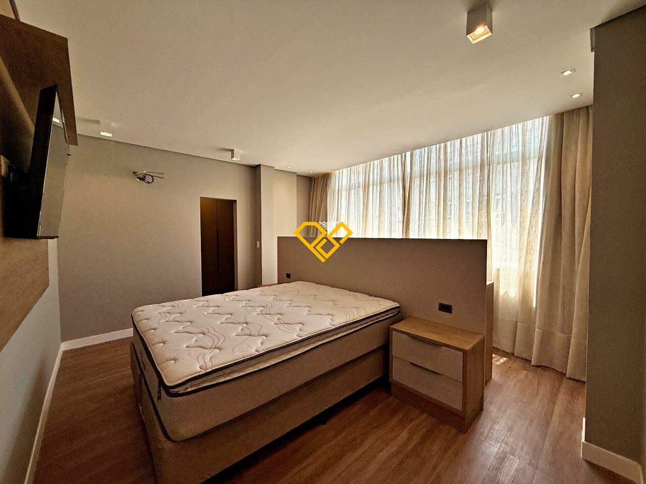 Apartamento à venda no Gonzaga: Dormitório 1 - suíte master