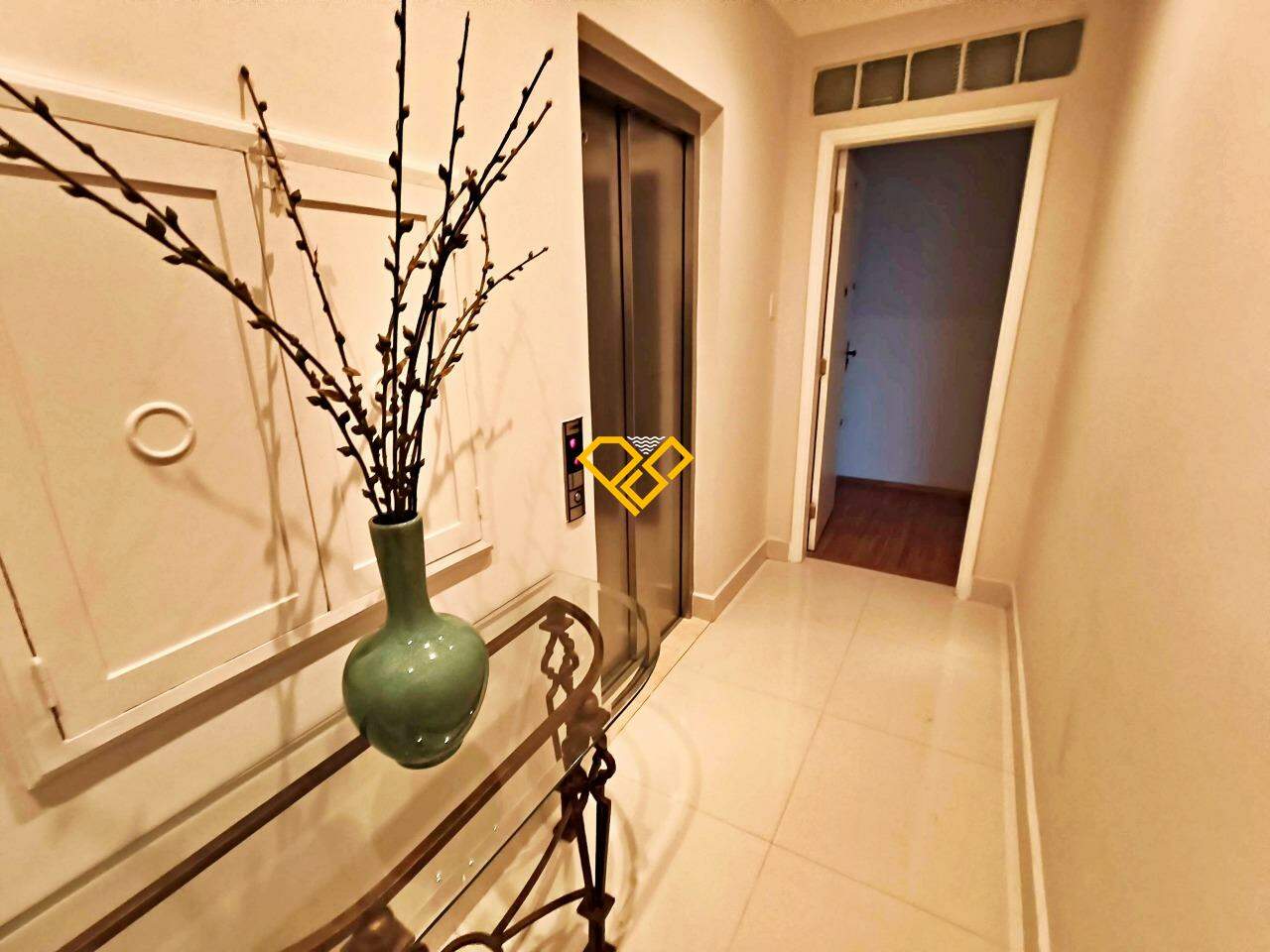 Apartamento à venda no Boqueirão: Hall social