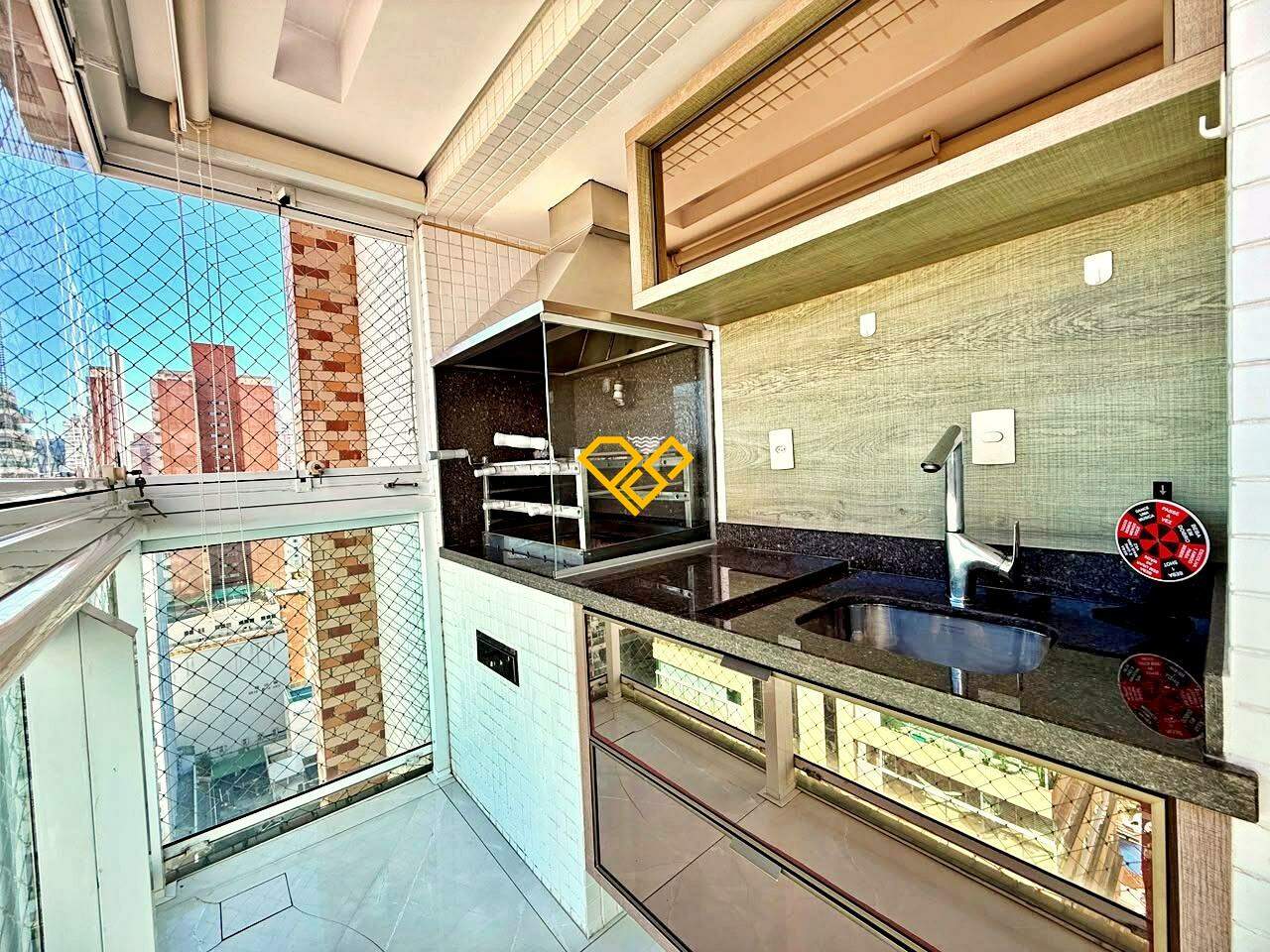 Apartamento à venda no Gonzaga: Churrasqueira