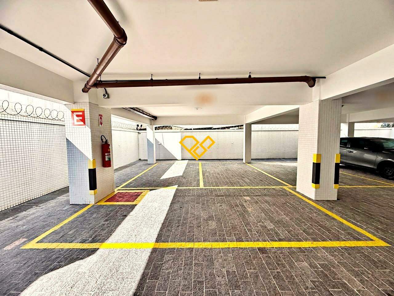 Apartamento à venda no Gonzaga: Garagem