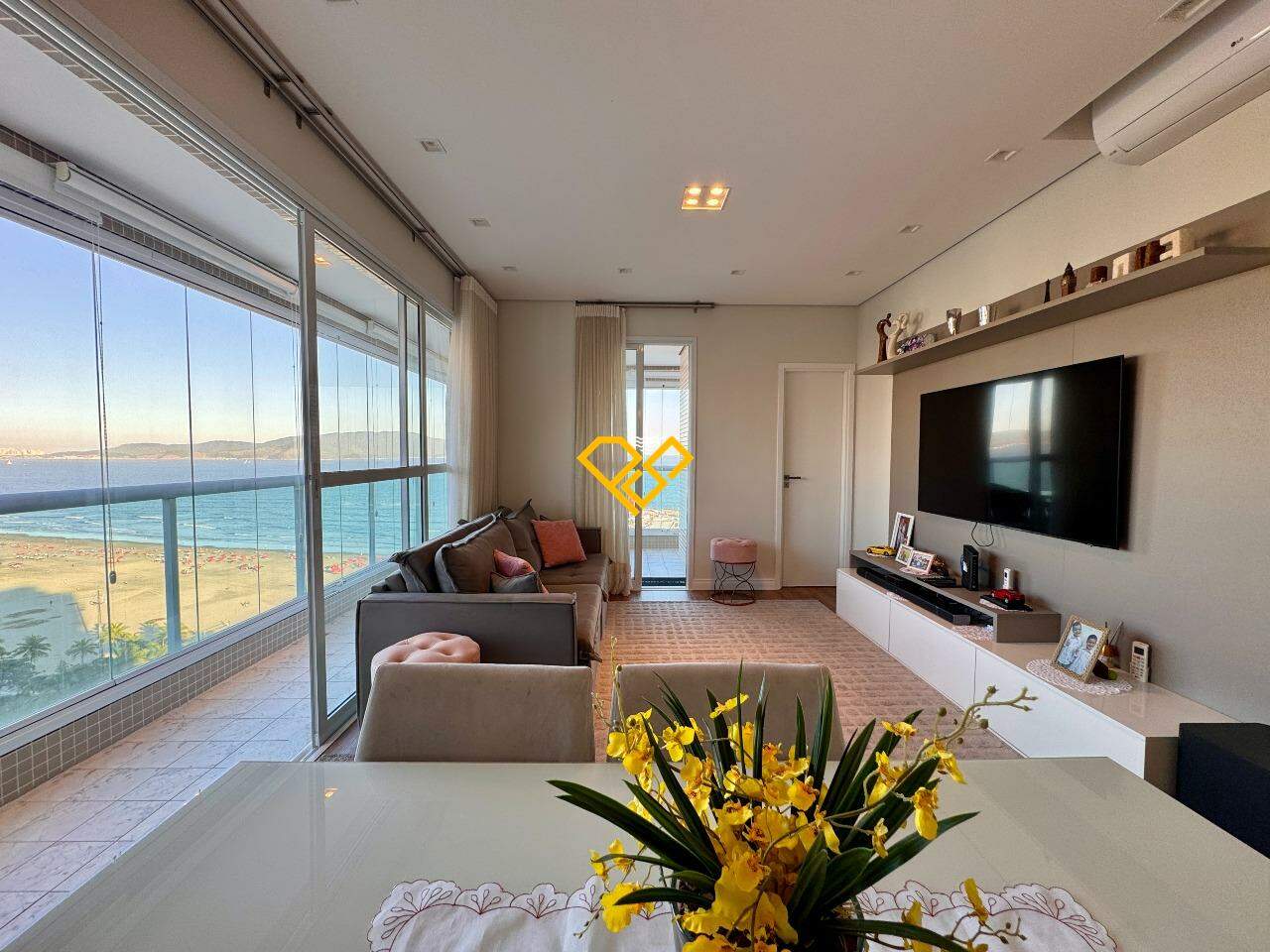 Apartamento à venda no José Menino: Sala