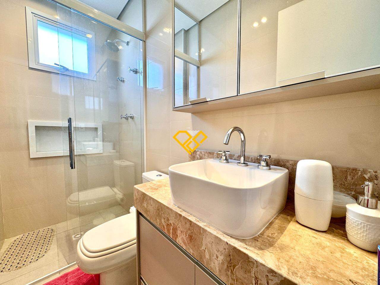 Apartamento à venda no José Menino: Wc social