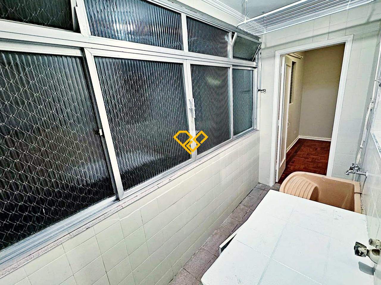 Apartamento à venda no Embaré: Área de serviço