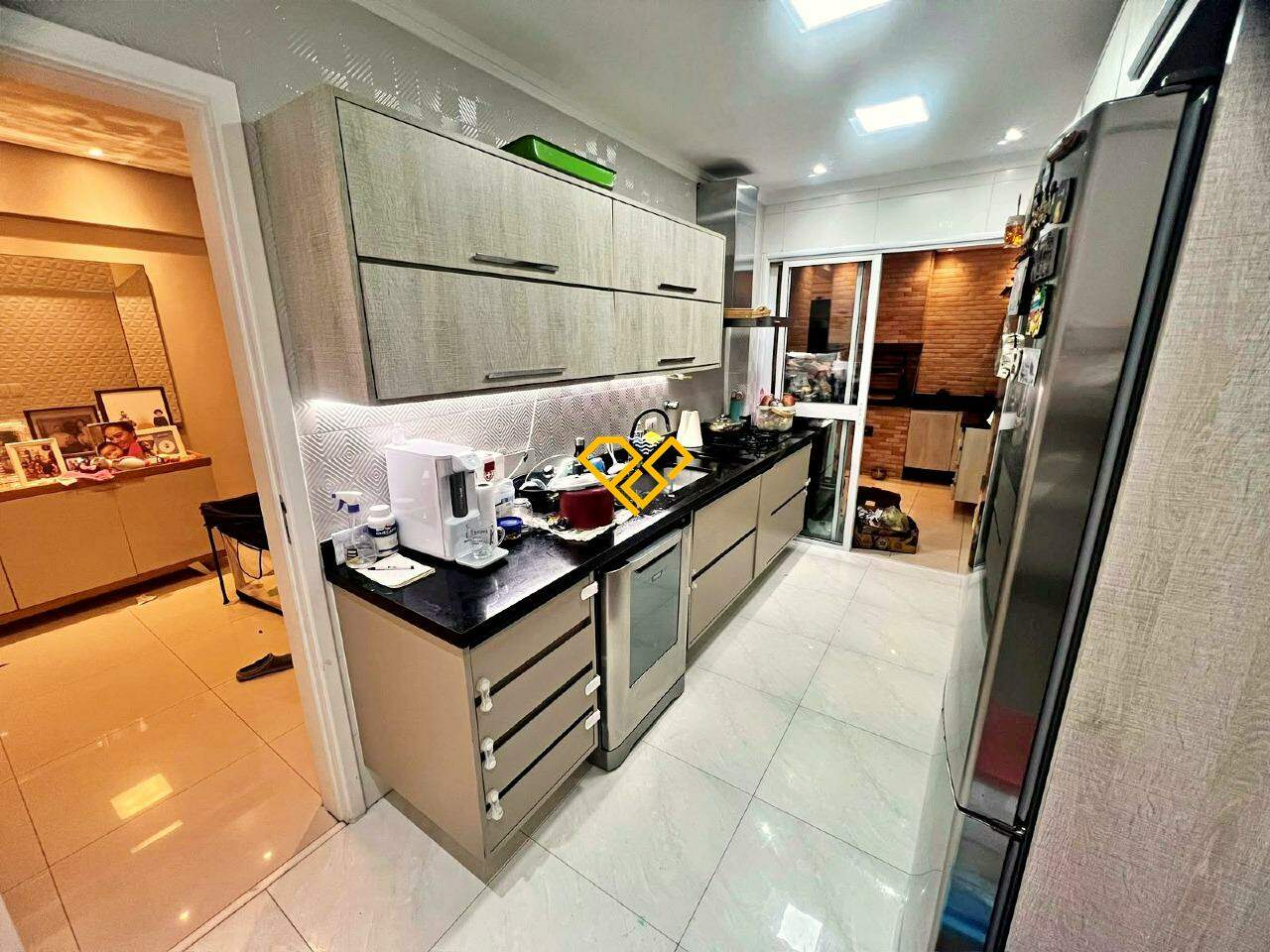 Apartamento à venda no Gonzaga: Cozinha
