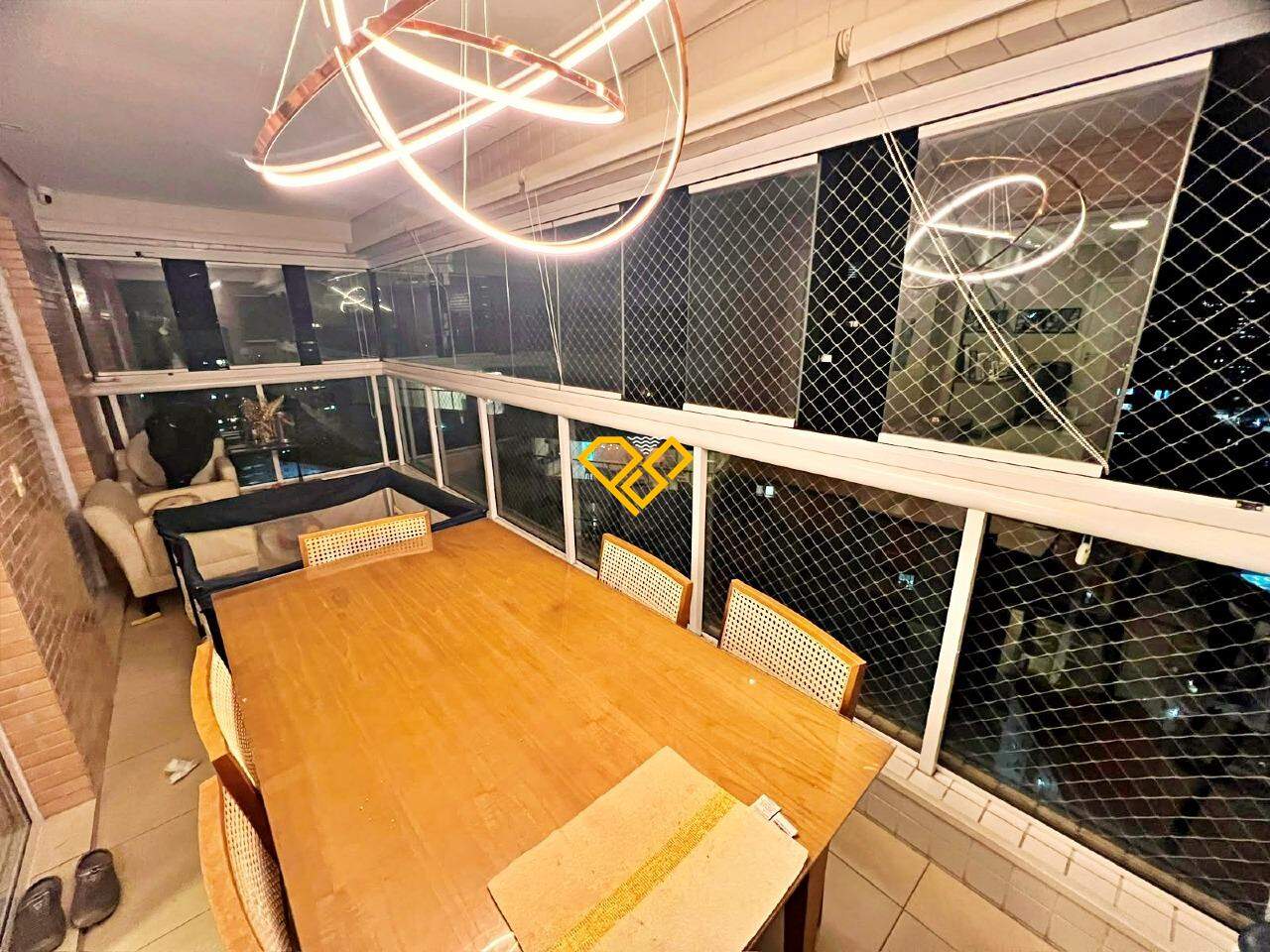 Apartamento à venda no Gonzaga: Varanda com churrasqueira