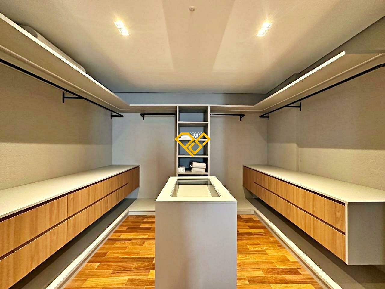 Apartamento para aluguel no Boqueirão: Suíte 1 - master - closet