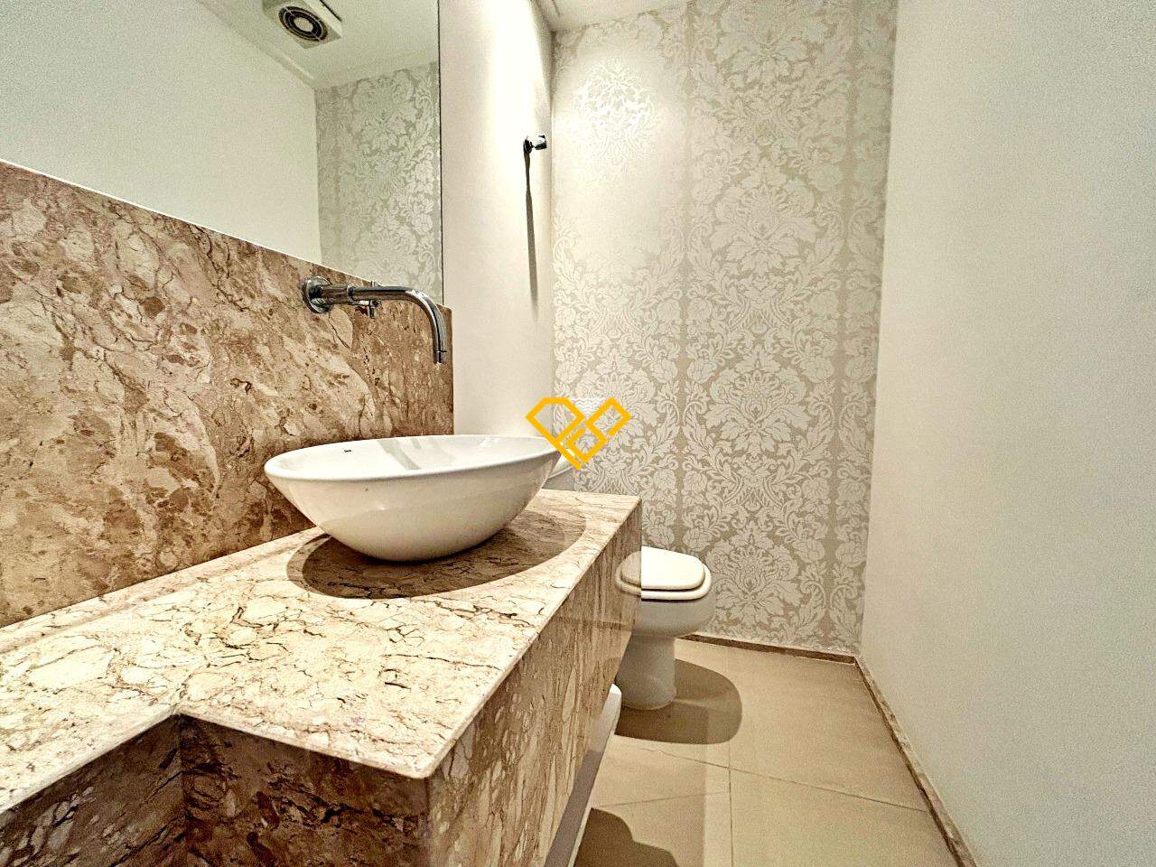 Apartamento à venda no Embaré: Lavabo