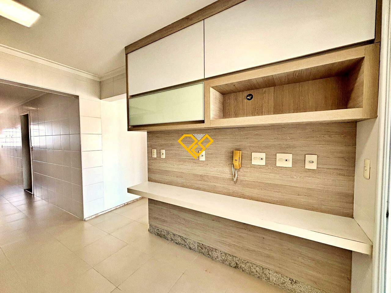 Apartamento à venda no Embaré: Cozinha