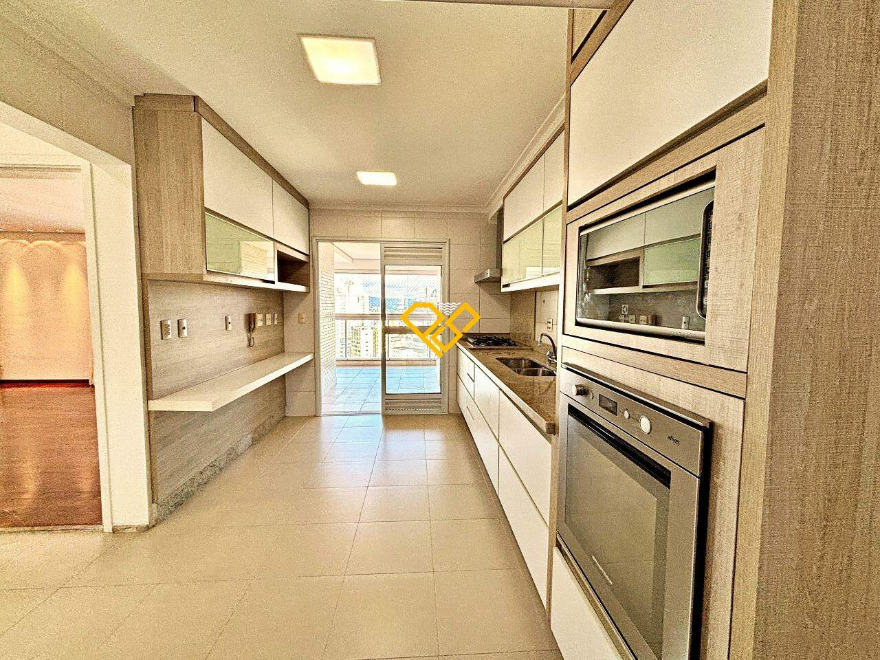 Apartamento à venda no Embaré: Cozinha