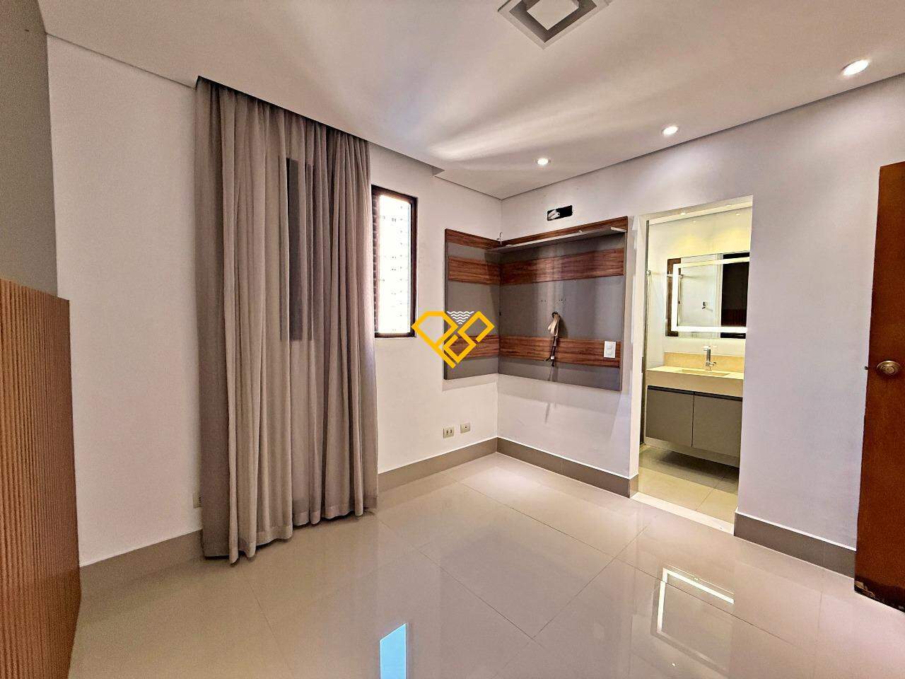 Apartamento para aluguel no Ponta da Praia: Dormitório 1 - suíte