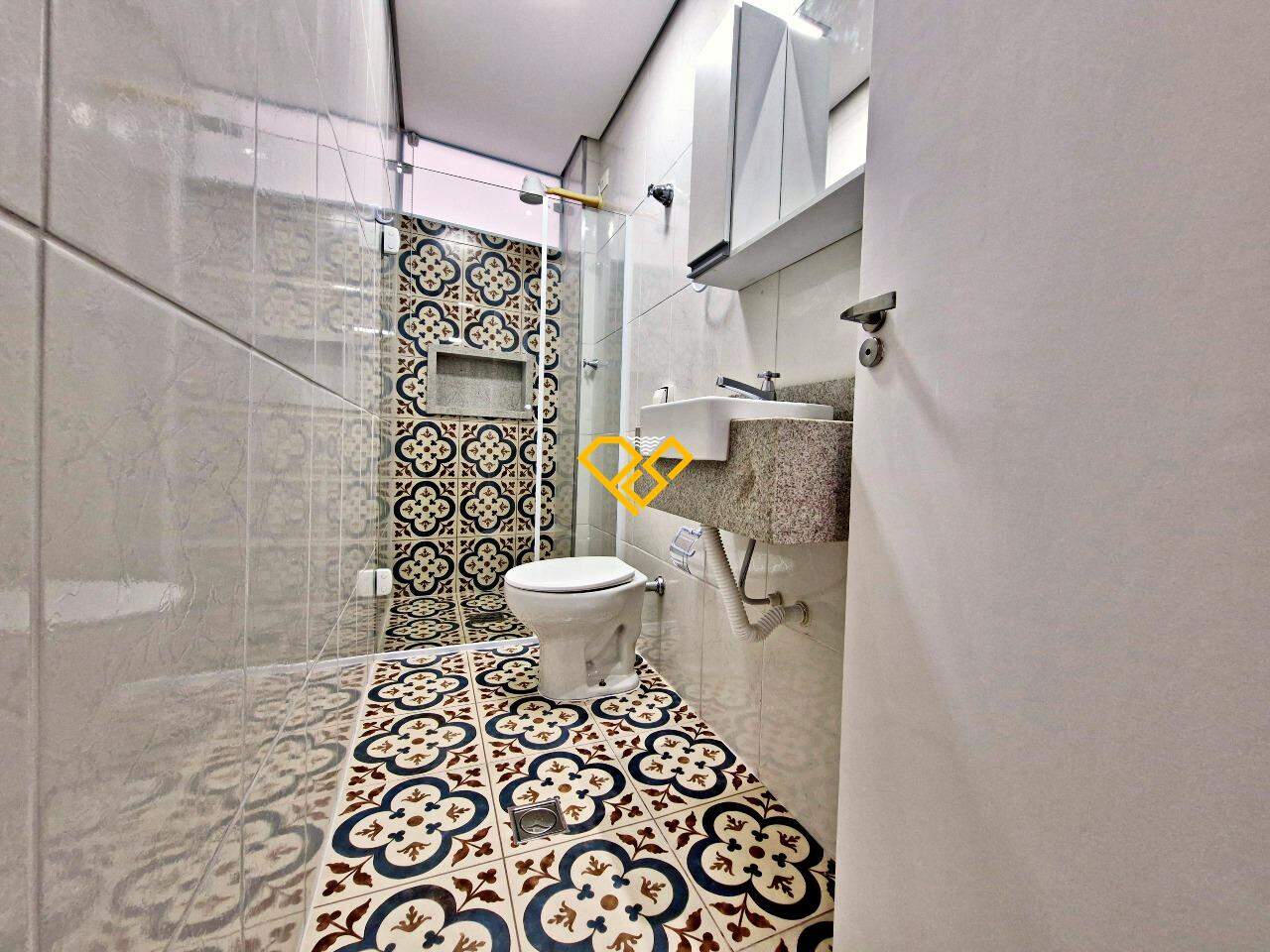 Apartamento para aluguel no Boqueirão: Wc social